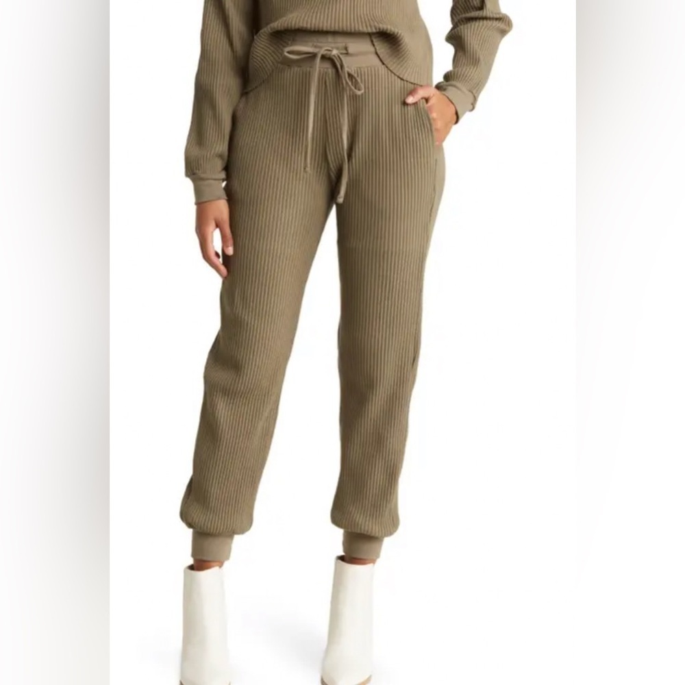 The Range High Waist Knit Joggers in Utility Green Ribbed- Size Medium